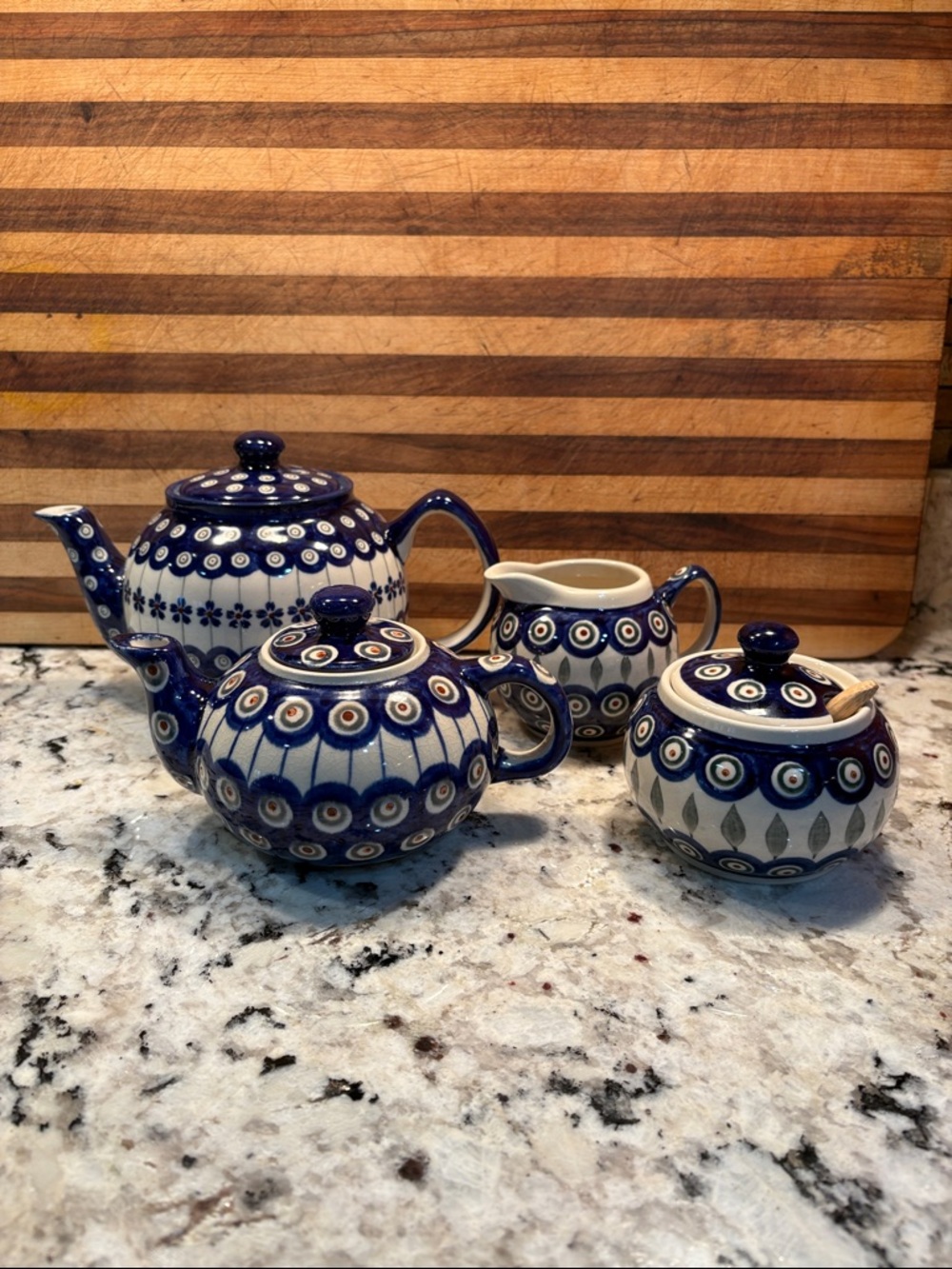 Teapot: Hand-Painted Polish pottery. Other pieces  separate